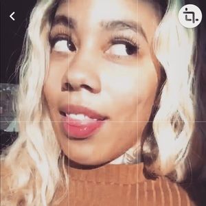 Meet your Posher, Courtney